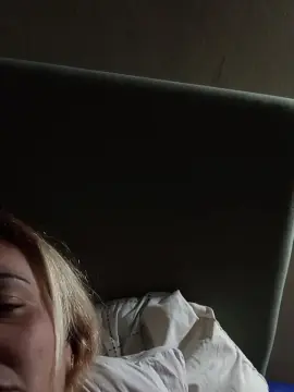 Cam4 Best live sex cam show of Melzinha3737