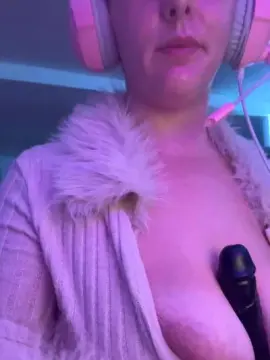 Cam4 Watch Live Sex Cams of Snowbunny75