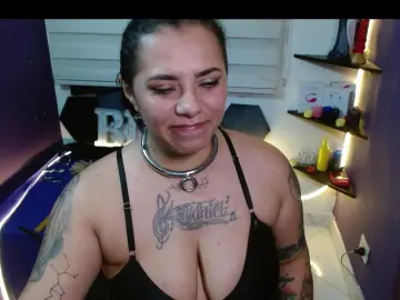 Cam4 Sex Cam of alexa_slave77