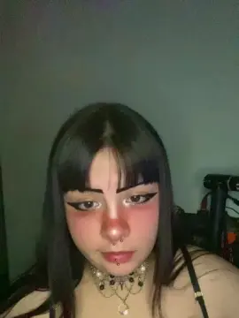 Cam4 Free Live Porn of ugly_shinii