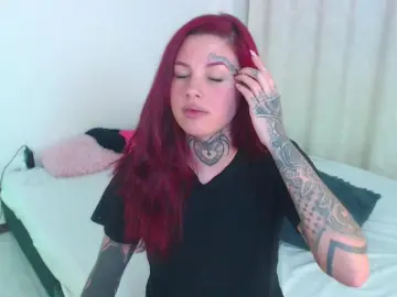 Cam4 Nude Webcam of Maddy_Vicius19