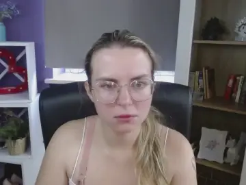 Cam4 Free Live Porn of xZoey