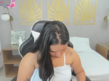 Cam4 Free Live Porn of lia_sexx19