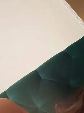 Cam4 Live Sex of Babycaalientee