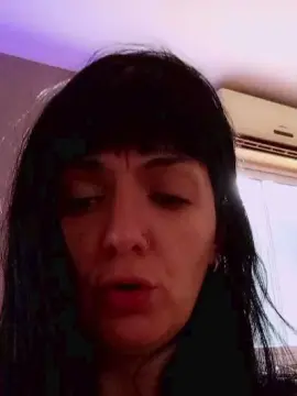 Cam4 Live Sex of Wildrousse