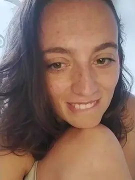 Cam4 Free Live Porn of Mileepecas