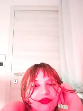 Cam4 Free Porn Cam of SoftRubyRed