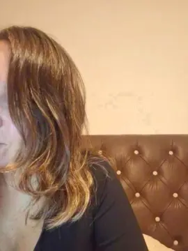 Cam4 Live Sex Cam of Diosa_emily