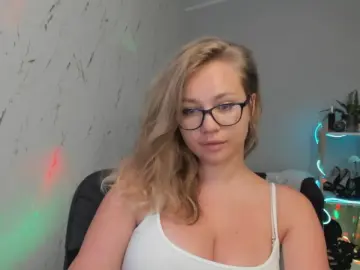 Cam4 Live Sex of Holly_amazing