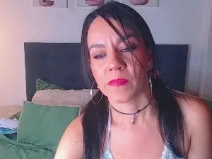 Cam4 Free Live Porn of brandi_bae1