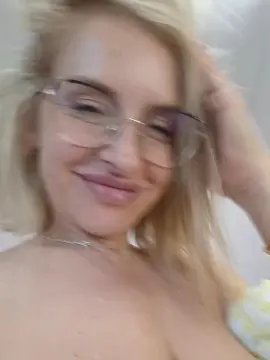 Cam4 Nude Webcam of Trish_smile