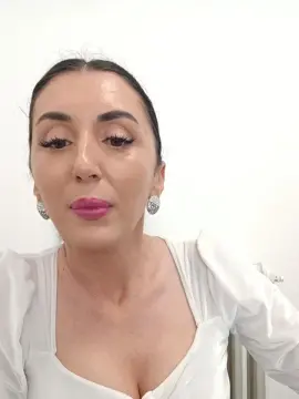 Cam4 Best live sex cam show of Lola05love