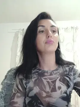 Cam4 Live Sex of Lola05love