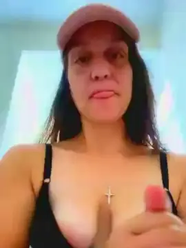 Cam4 Live Sex of YourCamBaddie