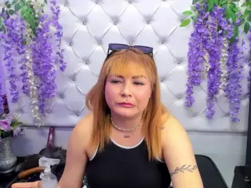 Cam4 Adult Webcam of roselyn_arnold_