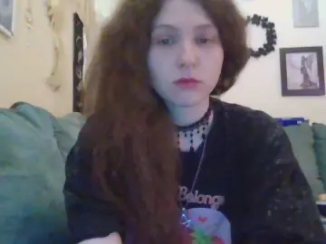 Cam4 Free Porn Cam of QueenCrimson