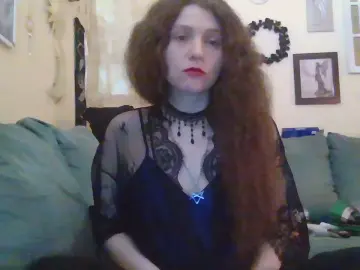 Cam4 Sex Cam of QueenCrimson