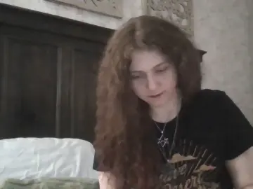 Cam4 Live Sex Cam of QueenCrimson