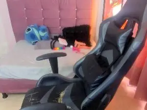 Cam4 Watch Live Sex Cams of Wandaa_sg