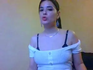 Cam4 Free Porn Cam of ghibligirl2
