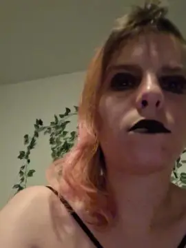 Cam4 Live Sex Cam of SarahBouclair