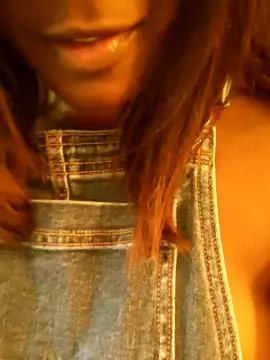 Cam4 Free Live Porn of blackvenus91