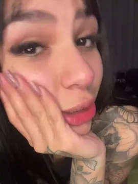 Cam4 Private Sex Chat of Giaxxx_