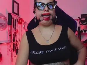 Cam4 Live Porn of slaverubi_