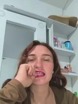 Cam4 Live Sex Cam of Isabelle_x