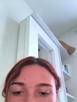 Cam4 Watch Live Sex Cams of Isabelle_x