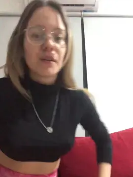 Cam4 Watch Live Sex Cams of sweetblonda1