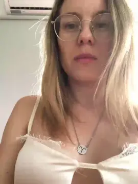 Cam4 Adult Webcam of sweetblonda1