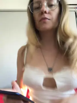 Cam4 Adult Video Chat of sweetblonda1