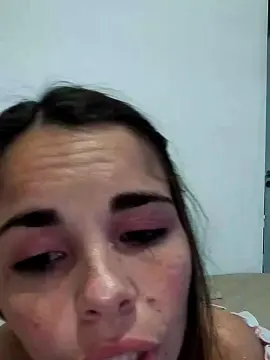 Cam4 Private Sex Chat of Desiree025
