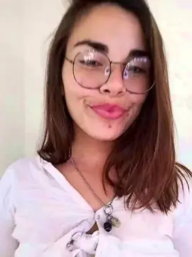 Cam4 Live Sex Cam of Desiree025