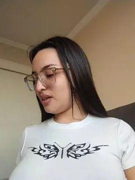Cam4 Adult Webcams of Latinaakita4