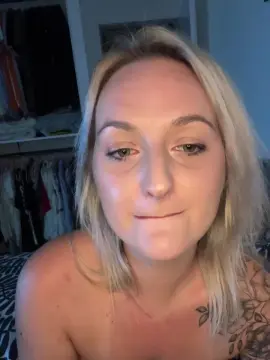 Cam4 Live Sex Cam of Liv57