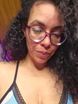 Cam4 Sex Chat of Lucci_Lovee