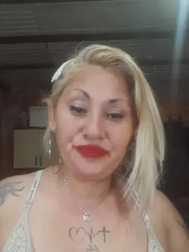 Cam4 Adult Webcam of larubia1985