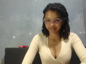 Cam4 Live Sex Cam of Lunahavemilk