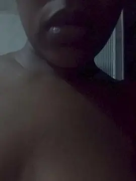 Cam4 Nude Webcam of larissa333
