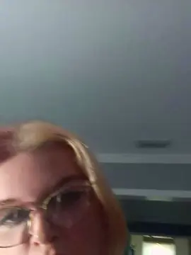 Cam4 Free Live Porn of ElizabethRose96