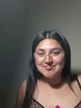 Cam4 Live Porn of Morenacurvy95