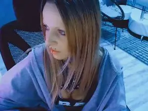 Cam4 Live Sex Cam of InesDesire