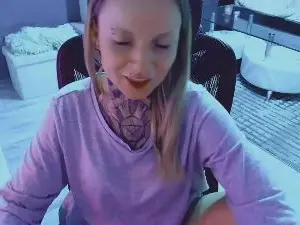 Cam4 Live Sex of InesDesire