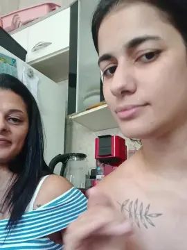 Cam4 Nude Webcam of mamamiabr2