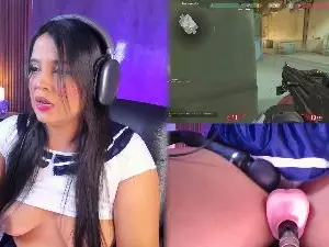 Cam4 Live Sex of LuciaReid