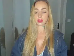 Cam4 Adult Webcam of Coralie_Classy