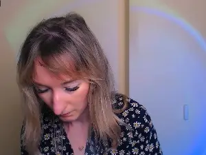 Cam4 Live Sex Cam of LillyBluee