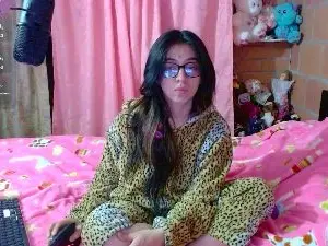 Cam4 Live Porn of Maggie_Fox